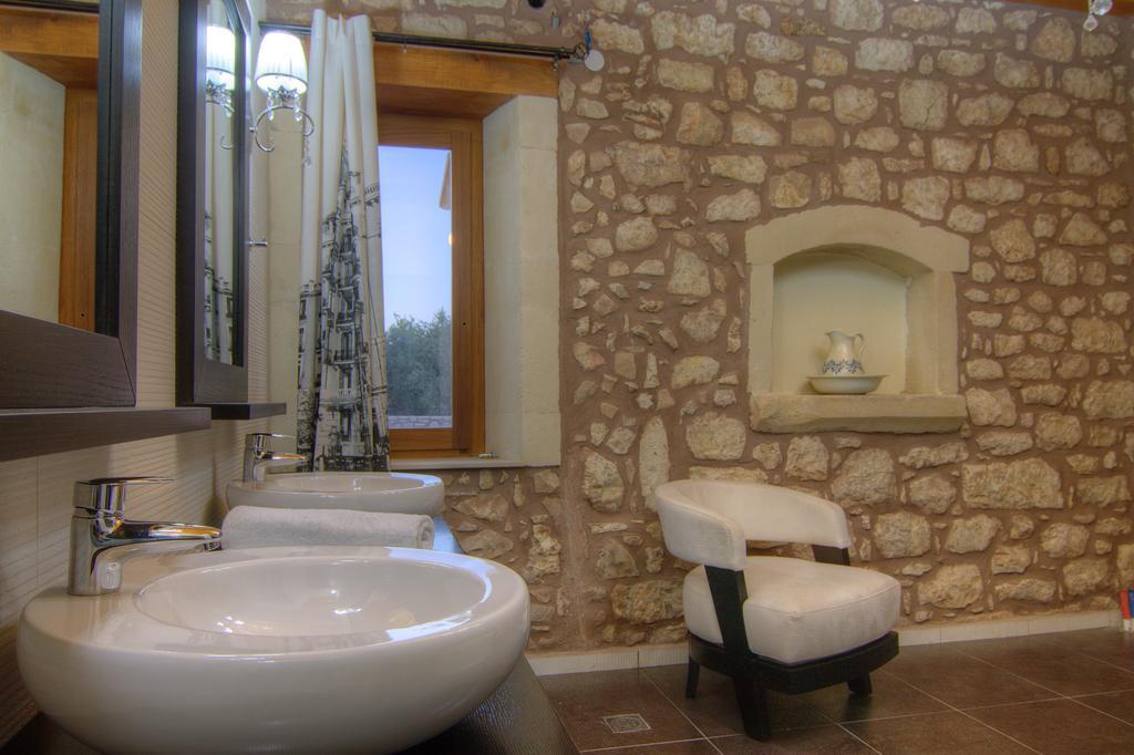 Green Paradise Villa Margarítai Room photo