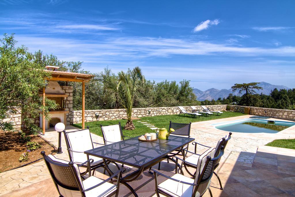 Green Paradise Villa Margarítai Room photo